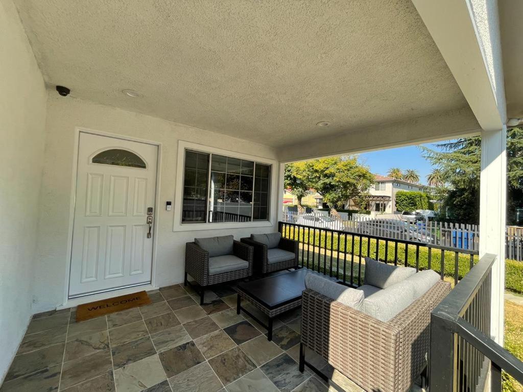 Charming Bright Traditional In Sherman Oaks * Los Ángeles